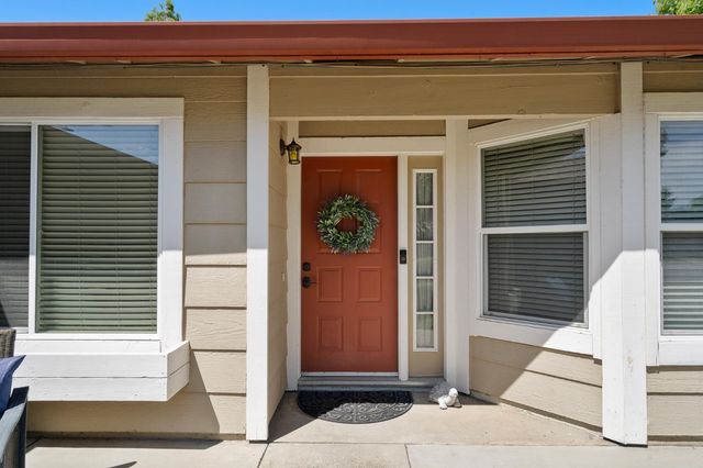 617 Grider Dr, Roseville, CA 95678