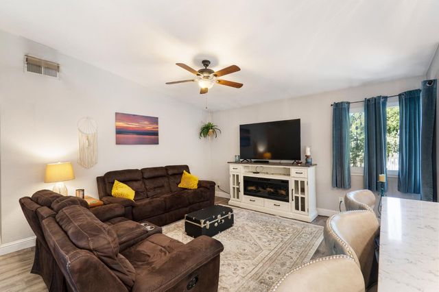 617 Grider Dr, Roseville, CA 95678