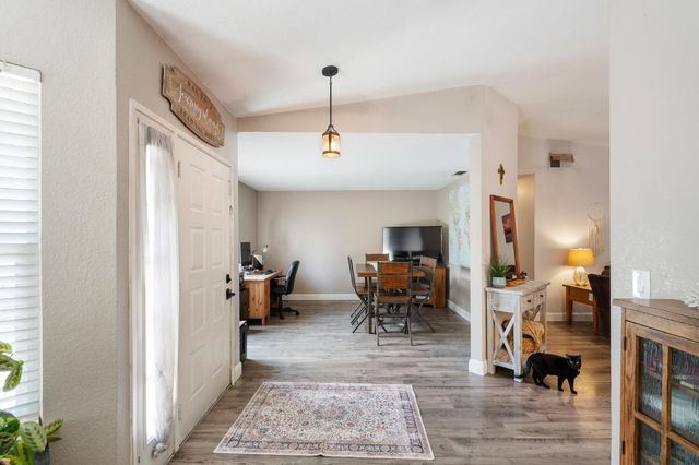 617 Grider Dr, Roseville, CA 95678