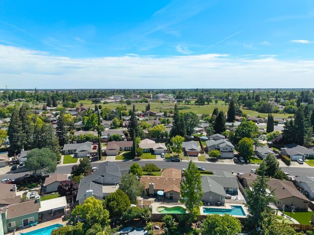 617 Grider Dr, Roseville, CA 95678