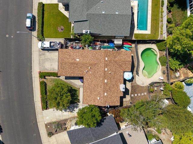 617 Grider Dr, Roseville, CA 95678