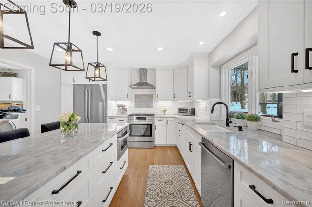 7480 Wyngate Drive, Independence Charter Township, MI 48348