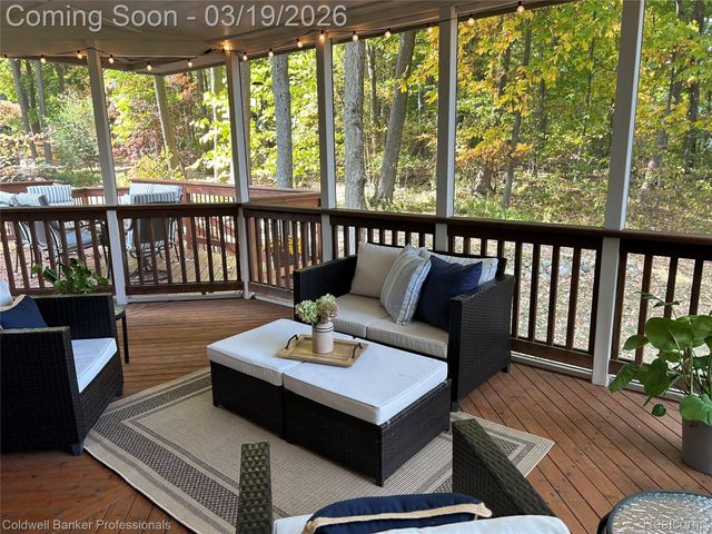 7480 Wyngate Drive, Independence Charter Township, MI 48348