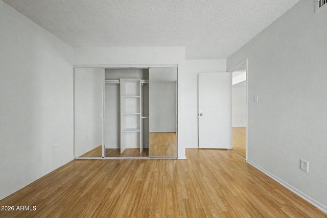 1701 W TUCKEY Lane 233, Phoenix, AZ 85015