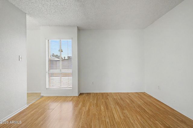 1701 W TUCKEY Lane 233, Phoenix, AZ 85015