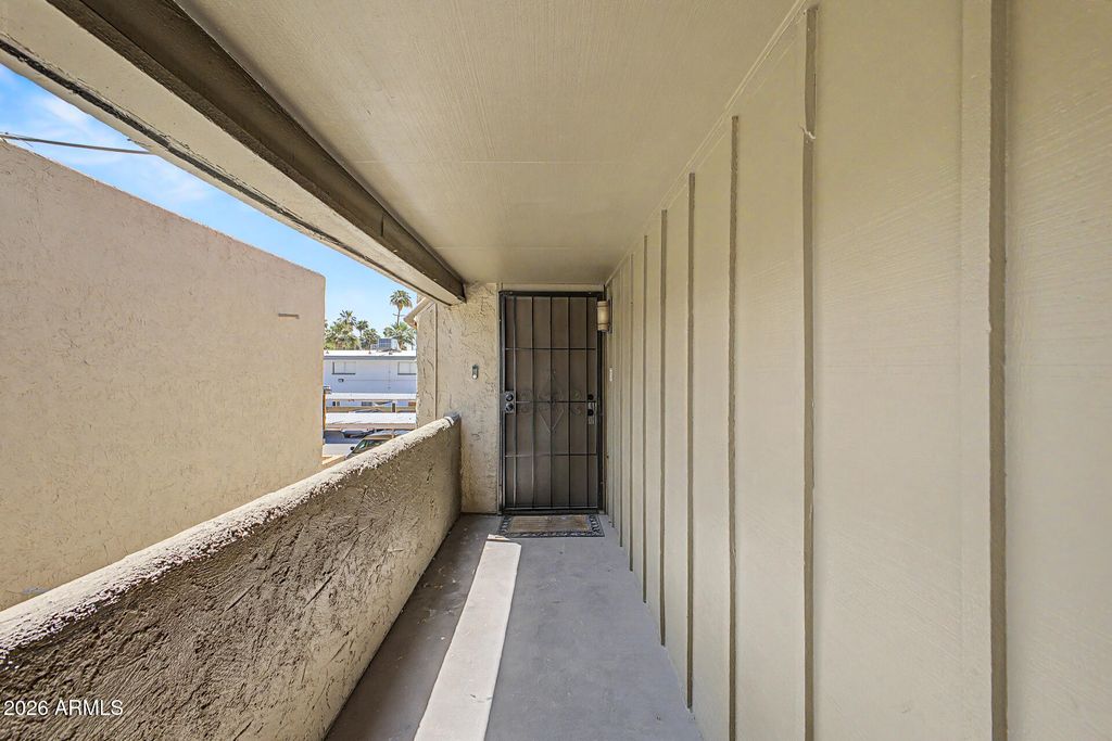 1701 W TUCKEY Lane 233, Phoenix, AZ 85015