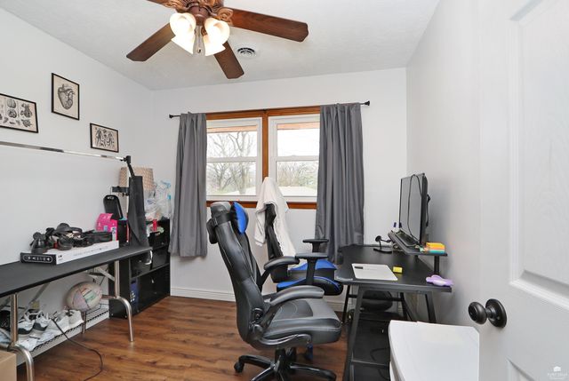 1733 Kenmar Drive, Manhattan, KS 66502