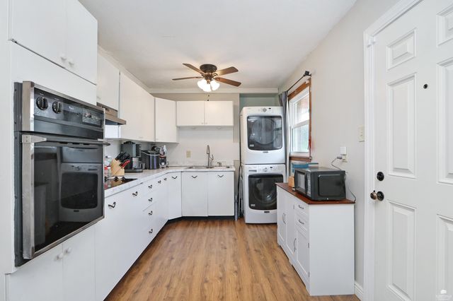 1733 Kenmar Drive, Manhattan, KS 66502