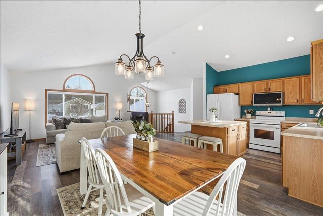 230 Pintail Drive, Hammond, WI 54015