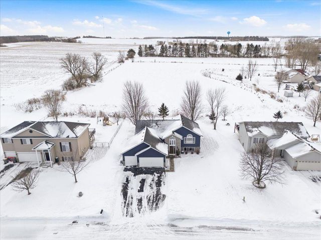 230 Pintail Drive, Hammond, WI 54015