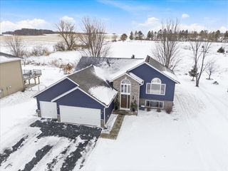 230 Pintail Drive, Hammond, WI 54015