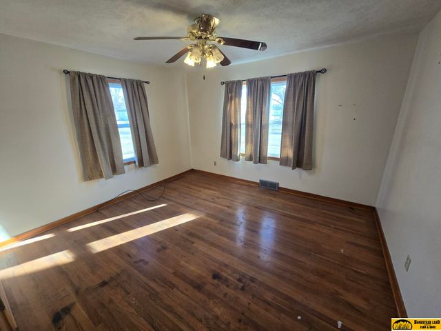 1902 High Street, Beatrice, NE 68310