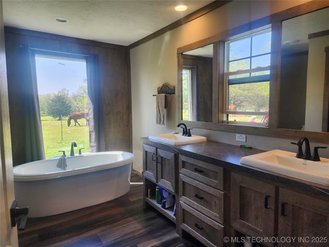 529 Sawbriar, Bennington, OK 74723