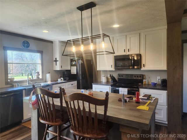 529 Sawbriar, Bennington, OK 74723