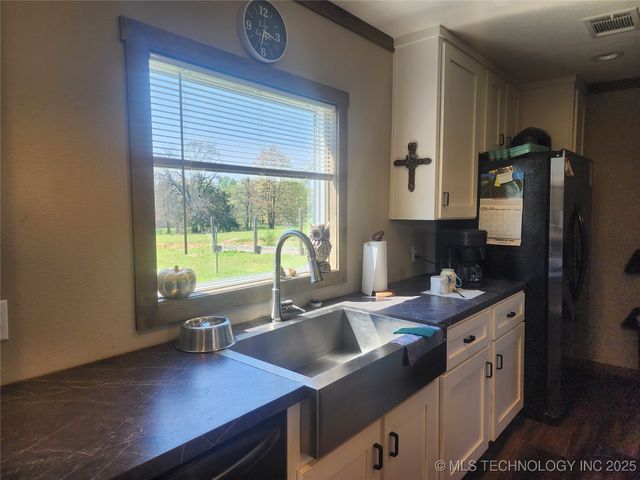 529 Sawbriar, Bennington, OK 74723