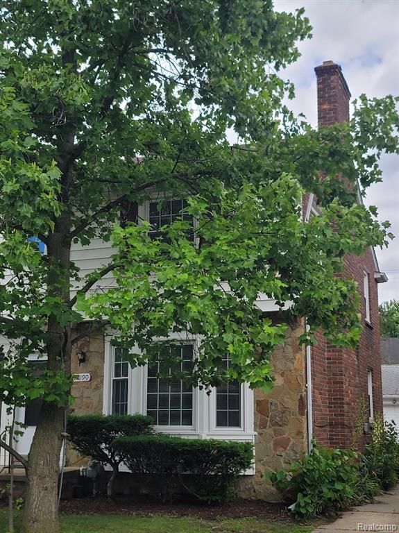 20190 Stratford Road, Detroit, MI 48221