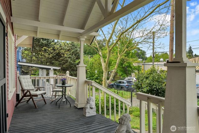5008 39th Avenue S, Seattle, WA 98118