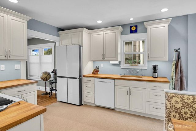 5008 39th Avenue S, Seattle, WA 98118