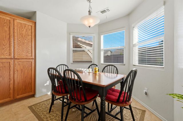 1403 Castoro Way, Hanford, CA 93230