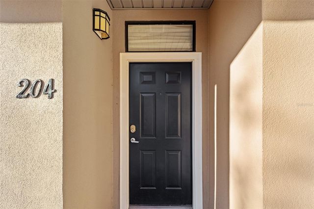 20 SW 6TH STREET 204, Gainesville, FL 32601