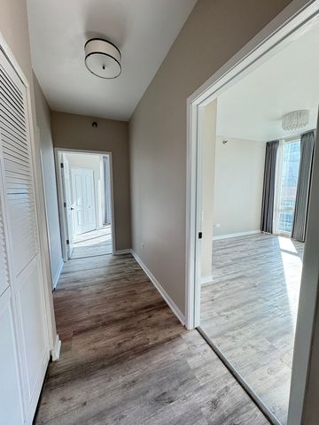 757 N Orleans Street 812, Chicago, IL 60654