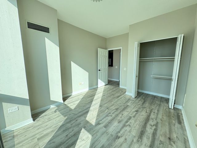 757 N Orleans Street 812, Chicago, IL 60654