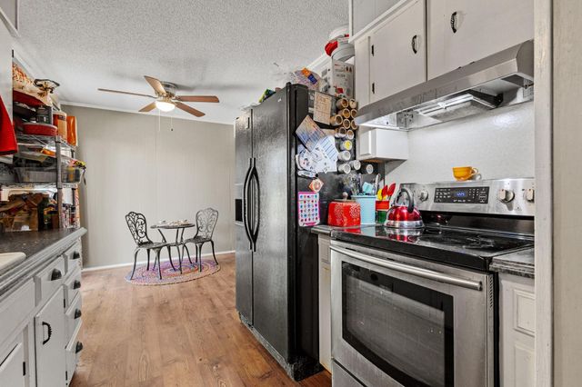 21 Pecan Drive, Pottsboro, TX 75076