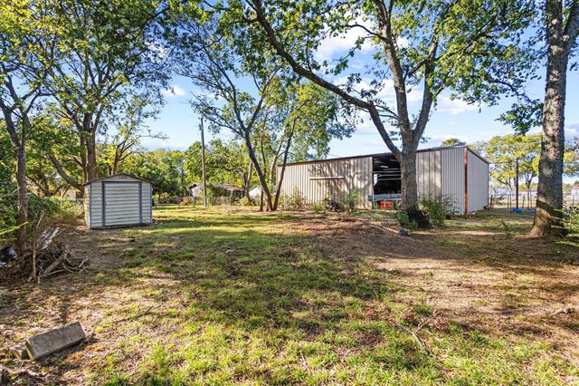 21 Pecan Drive, Pottsboro, TX 75076