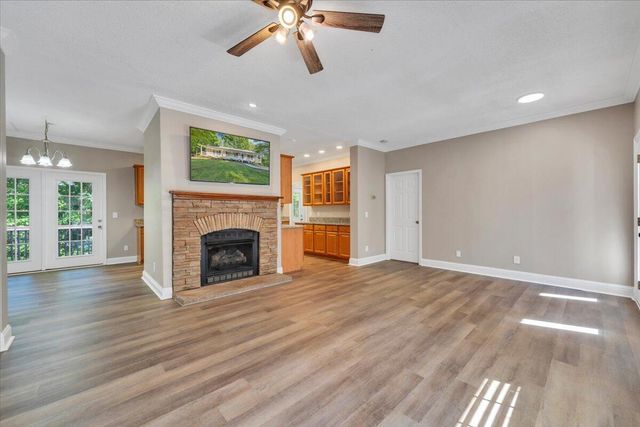 1044 Striper CT, Moneta, VA 24121