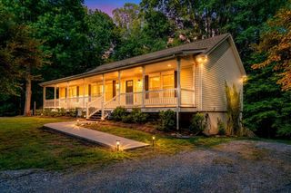 1044 Striper CT, Moneta, VA 24121