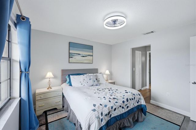 931 CAPRI ISLES BOULEVARD 32, Venice, FL 34292