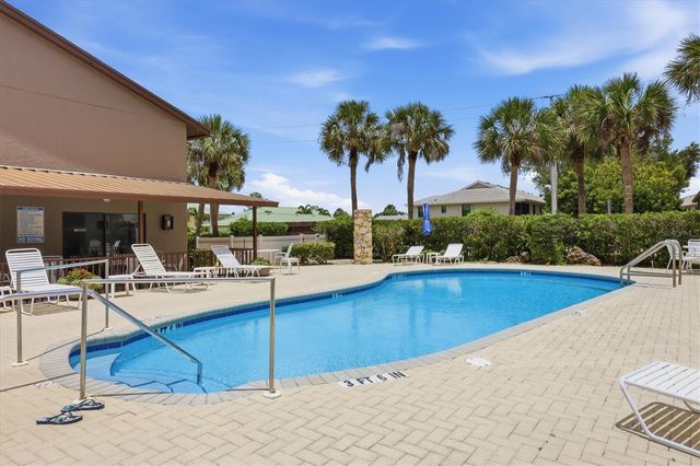 931 CAPRI ISLES BOULEVARD 32, Venice, FL 34292