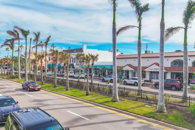 931 CAPRI ISLES BOULEVARD 32, Venice, FL 34292