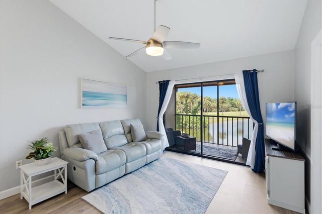 931 CAPRI ISLES BOULEVARD 32, Venice, FL 34292