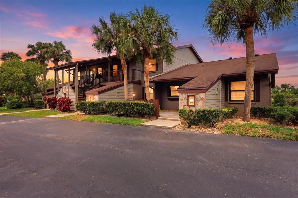 931 CAPRI ISLES BOULEVARD 32, Venice, FL 34292