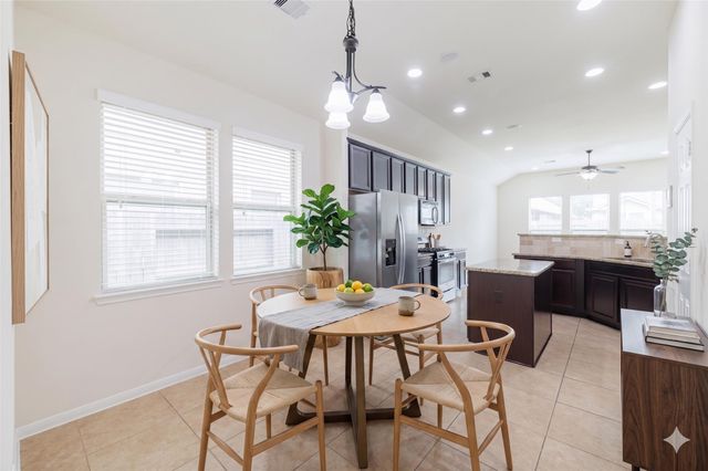 4207 Astoria Manor Lane, Fulshear, TX 77441