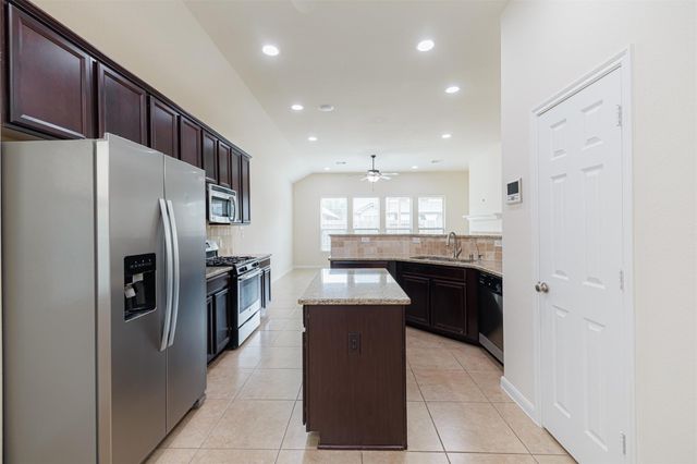 4207 Astoria Manor Lane, Fulshear, TX 77441