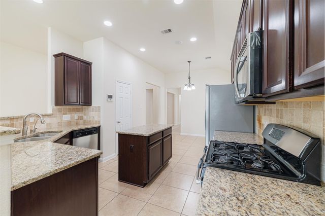 4207 Astoria Manor Lane, Fulshear, TX 77441