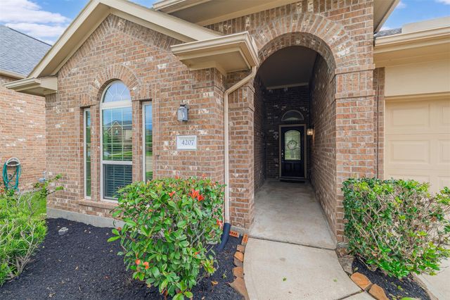 4207 Astoria Manor Lane, Fulshear, TX 77441