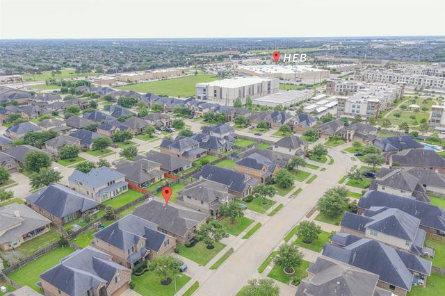 4207 Astoria Manor Lane, Fulshear, TX 77441