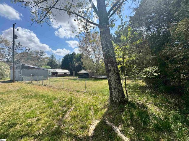 1106 Farrs Bridge Road, Pickens, SC 29671