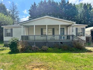 1106 Farrs Bridge Road, Pickens, SC 29671