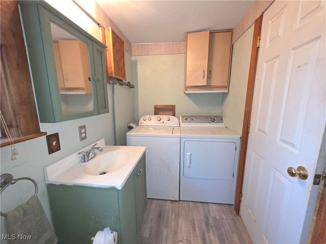 12286 Little Kanawha, Creston, WV 26141