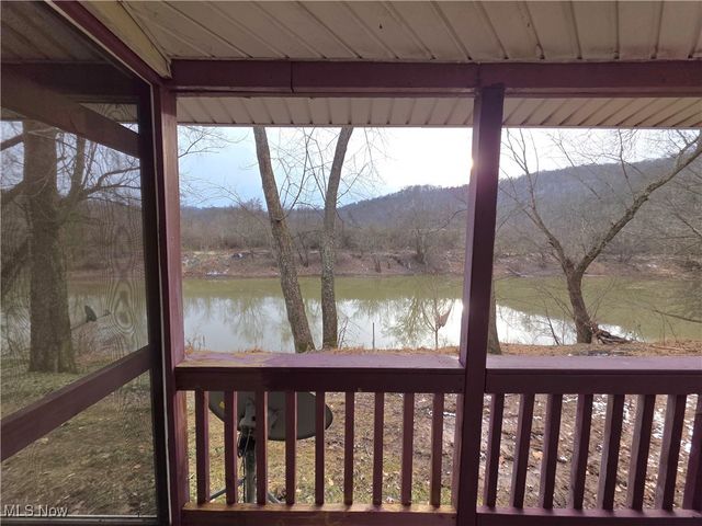 12286 Little Kanawha, Creston, WV 26141