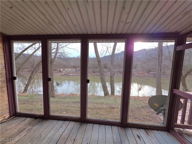 12286 Little Kanawha, Creston, WV 26141