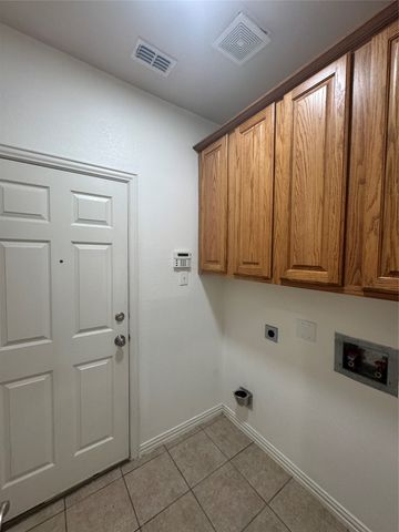 8745 Manhattan Avenue, Plano, TX 75024