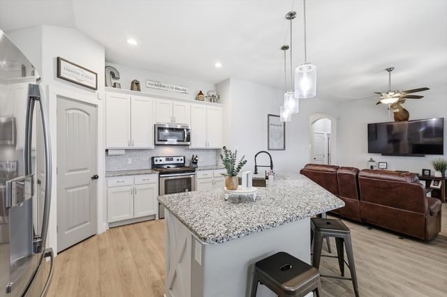 4101 Windmill Court, Sanger, TX 76266