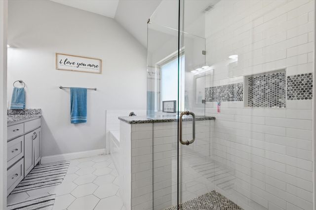 4101 Windmill Court, Sanger, TX 76266