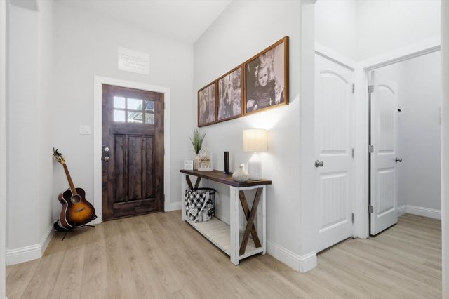 4101 Windmill Court, Sanger, TX 76266