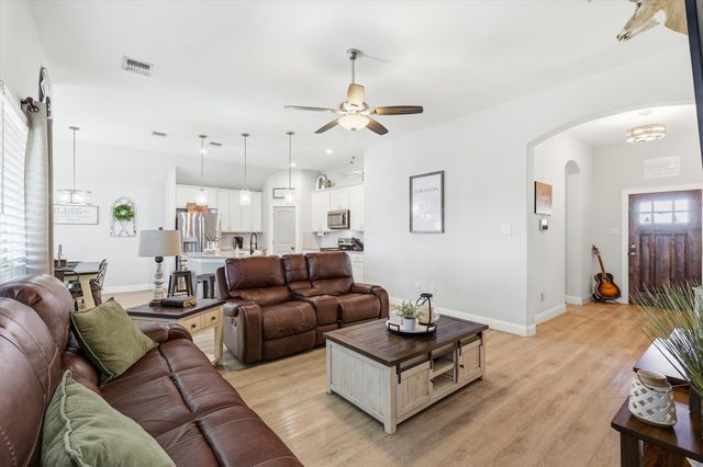 4101 Windmill Court, Sanger, TX 76266